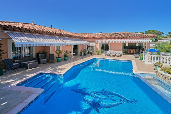 Maison de luxe à vendre à Saint-Raphaël, 1 370 000 €, Photo 4
