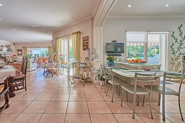 Maison de luxe à vendre à Saint-Raphaël, 1 370 000 €, Photo 5