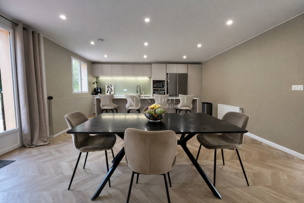 Maison de luxe à vendre à Villeneuve-Lès-Avignon, 572 000 €, Photo 6