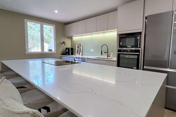 Maison de luxe à vendre à Villeneuve-Lès-Avignon, 572 000 €, Photo 7