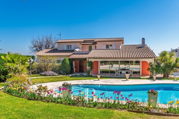 Maison de luxe à vendre à Le Rouret, 2 040 000 €, Photo 1