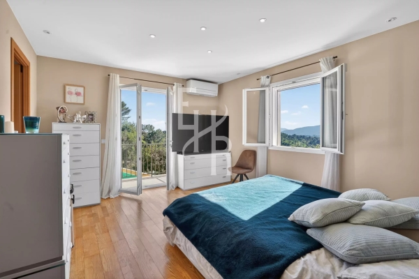 Luxury House for sale in Mougins, 1 350 000 €, Photo 7