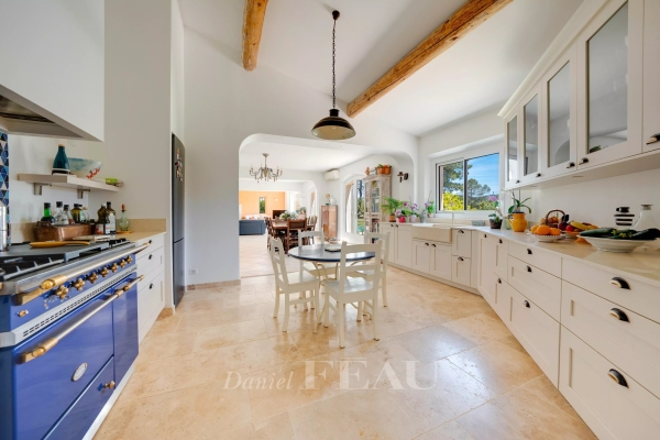 Luxury House for sale in Meyrargues, 1 180 000 €, Photo 7