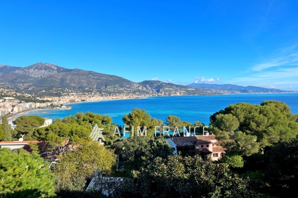 Luxury Apartment for sale in Roquebrune-Cap-Martin, 890 000 €, Photo 1