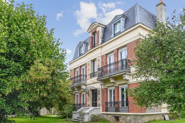 Maison de luxe à vendre à Sonchamp, 990 000 €, Photo 1