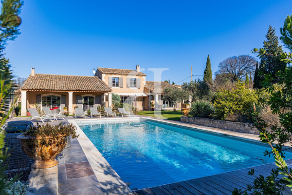 Maison de luxe à vendre à Saint-Rémy-de-Provence, 3 390 000 €, Photo 1