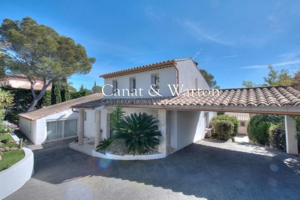 Maison de luxe à vendre à Saint-Raphaël, 1 098 000 €, Photo 2