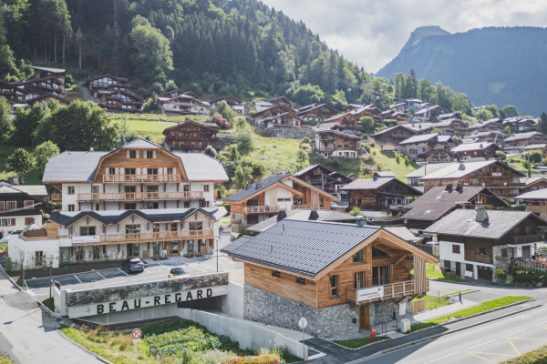 Luxury Apartment for sale in Morzine, 1 400 000 €, Photo 2