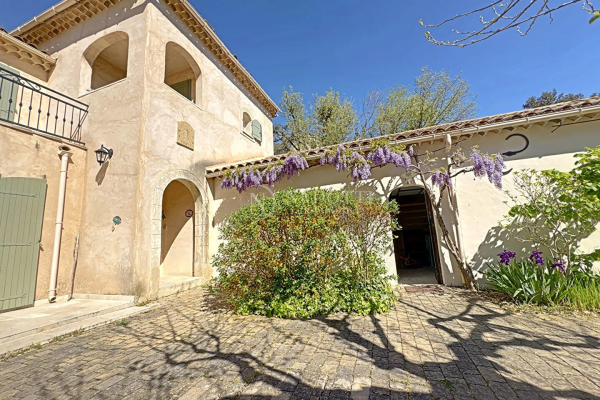 Maison de luxe à vendre à Cadenet, 840 000 €, Photo 3