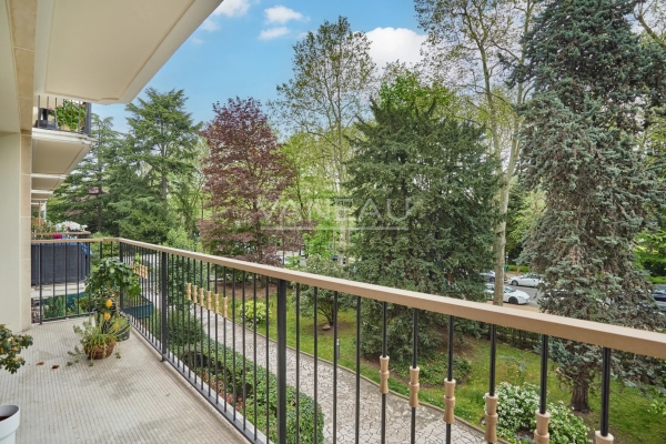 Luxury Apartment for sale in Neuilly-sur-Seine, 1 110 000 €, Photo 1