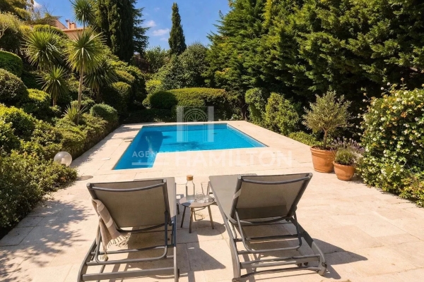 Luxury House for sale in Le Rouret, 790 000 €, Photo 2