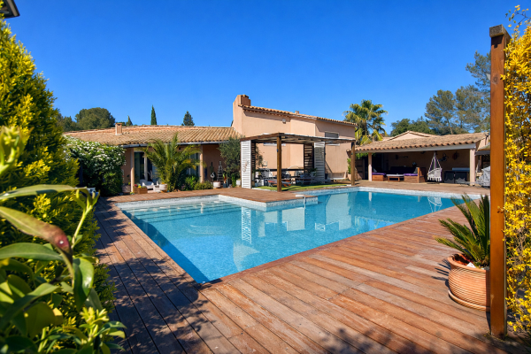 Maison de luxe à vendre à Trans-en-Provence, 880 000 €, Photo 1