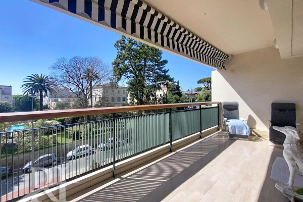 Appartement de luxe à vendre à Cannes, 569 000 €, Photo 2