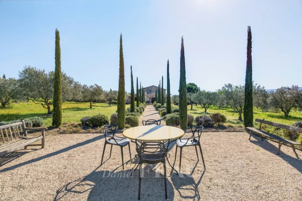 Luxury House for sale in Gordes, 2 480 000 €, Photo 4