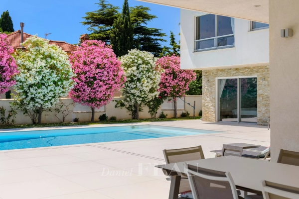 Maison de luxe à vendre à Saint-Cyr-sur-Mer, 2 900 000 €, Photo 4