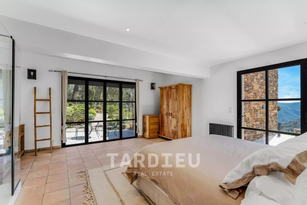Luxury House for sale in La Garde-Freinet, 1 590 000 €, Photo 7