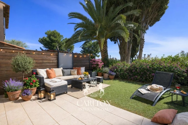 Maison de luxe à vendre à Mougins, 575 000 €, Photo 1