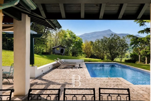 Luxury House for sale in Ascain, 1 860 000 €, Photo 3