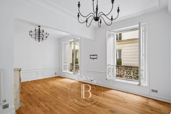 Appartement de luxe à vendre à Paris 7ème, 1 170 000 €, Photo 3