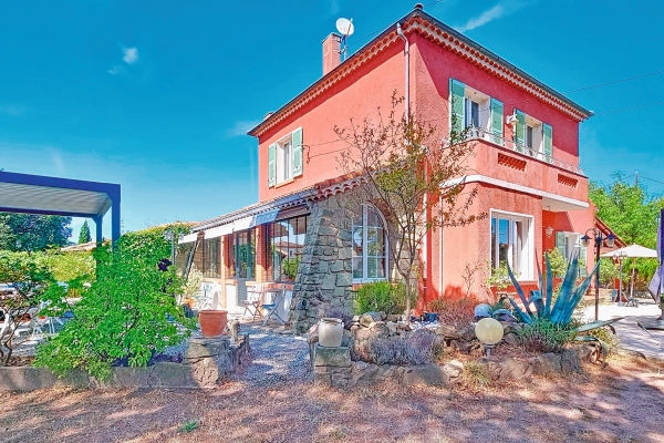 Maison de luxe à vendre à Fréjus, 810 000 €, Photo 1