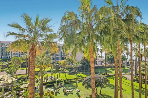 Luxury Apartment for sale in Cannes, 2 490 000 €, Photo 1