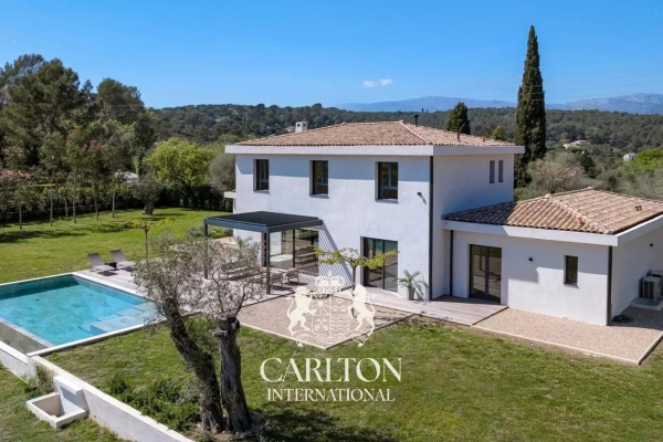 Maison de luxe à vendre à Roquefort-les-Pins, 2 390 000 €, Photo 1