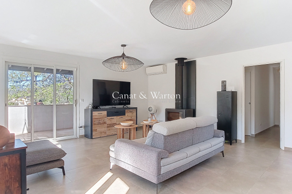 Luxury House for sale in Fréjus, 749 000 €, Photo 2