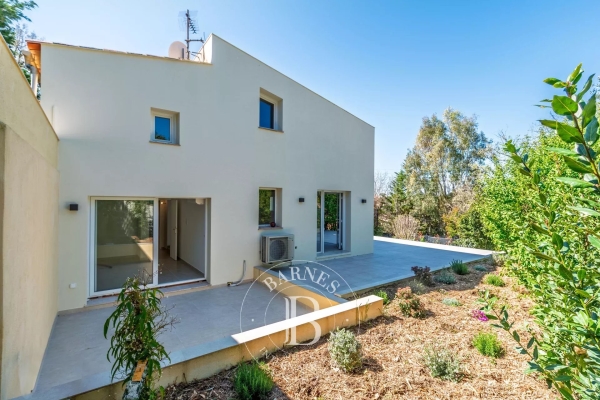 Maison de luxe à vendre à Biot, 695 000 €, Photo 2