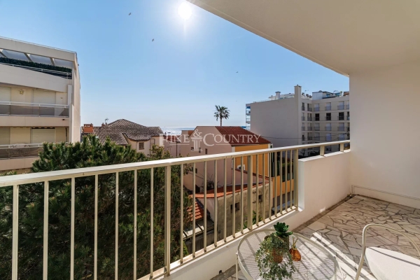 Luxury Apartment for sale in Cannes, 395 000 €, Photo 2