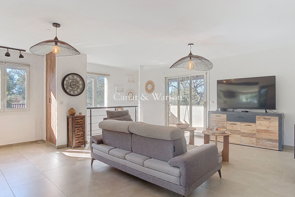 Luxury House for sale in Fréjus, 749 000 €, Photo 3