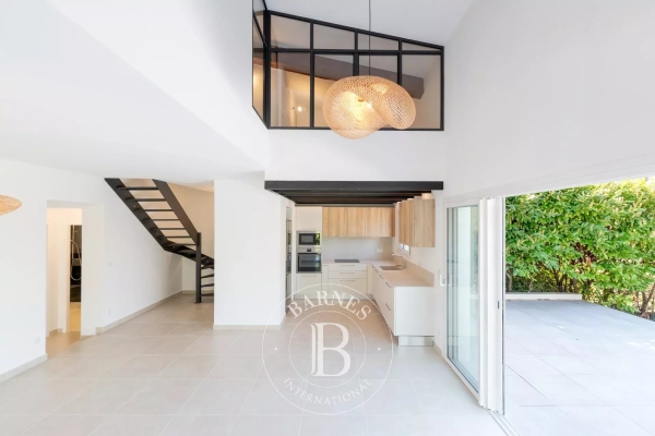 Maison de luxe à vendre à Biot, 695 000 €, Photo 3