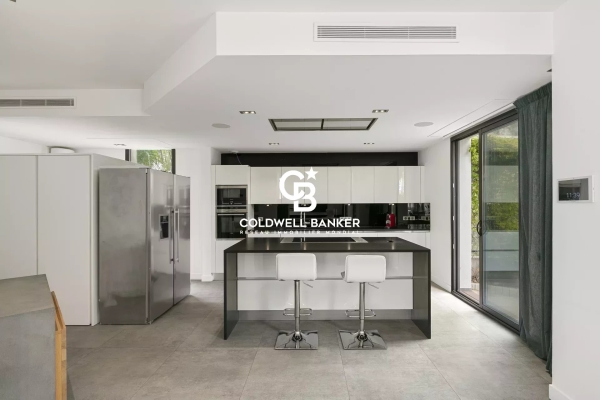 Maison de luxe à vendre à Cagnes-sur-Mer, 2 050 000 €, Photo 3
