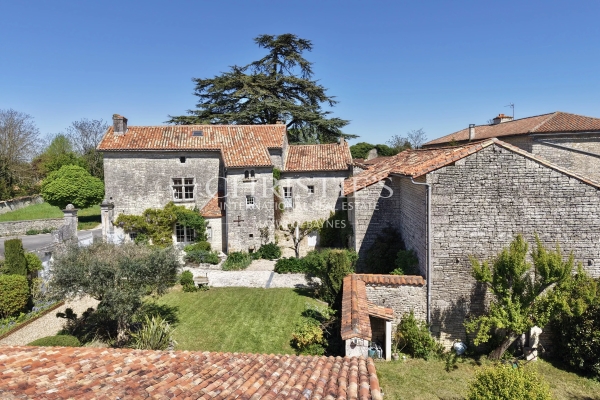 Luxury House for sale in Tusson, 996 400 €, Photo 4