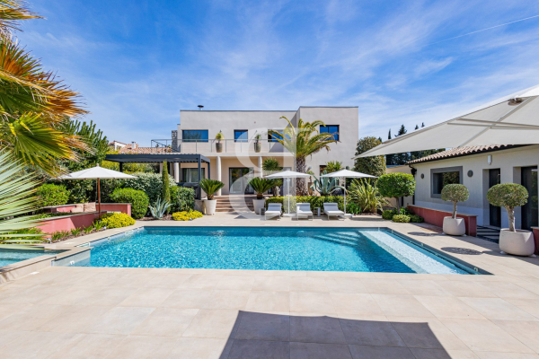 Luxury House for sale in Aubignan, 905 000 €, Photo 1