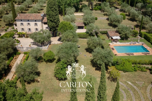Maison de luxe à vendre à Roquefort-les-Pins, 3 950 000 €, Photo 1