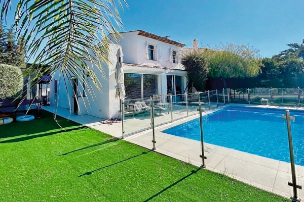 Maison de luxe à vendre à Villeneuve-Loubet, 1 695 000 €, Photo 2