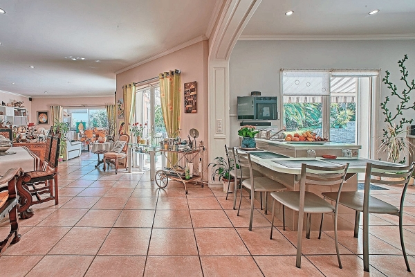 Maison de luxe à vendre à Saint-Raphaël, 1 370 000 €, Photo 3