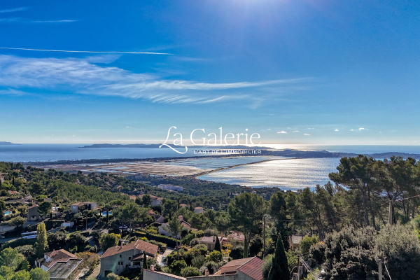 Maison de luxe à vendre à Hyères, 849 000 €, Photo 1