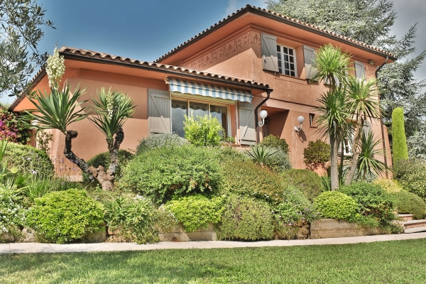 Maison de luxe à vendre à Valbonne, 1 785 000 €, Photo 1