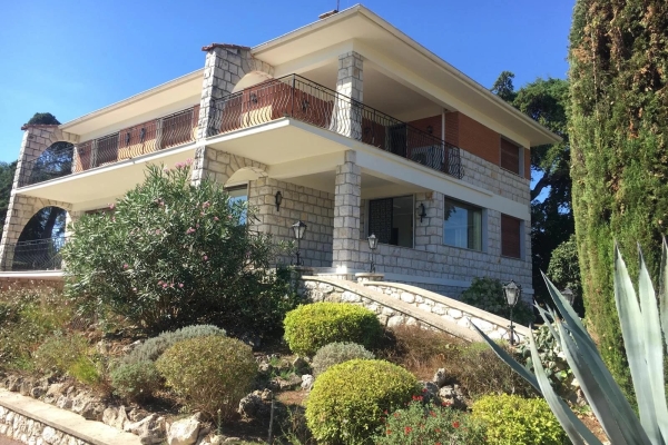 Maison de luxe à louer à Mougins, 6 500 €, Photo 1