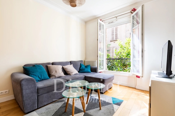 Luxury Apartment for sale in Paris 15Ème, 360 000 €, Photo 1