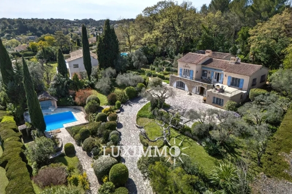 Luxury House for rental in Valbonne, 4 000 €, Photo 1