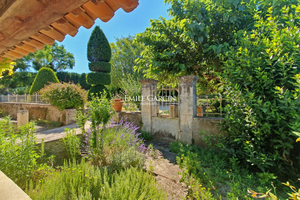 Maison de luxe à vendre à Bonnieux, 1 750 000 €, Photo 2