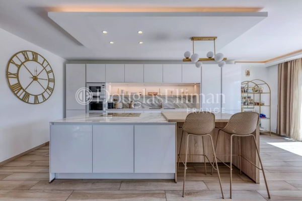 Maison de luxe à vendre à Le Cannet, 699 000 €, Photo 2
