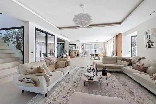 Maison de luxe à vendre à Roquefort-les-Pins, 2 790 000 €, Photo 2