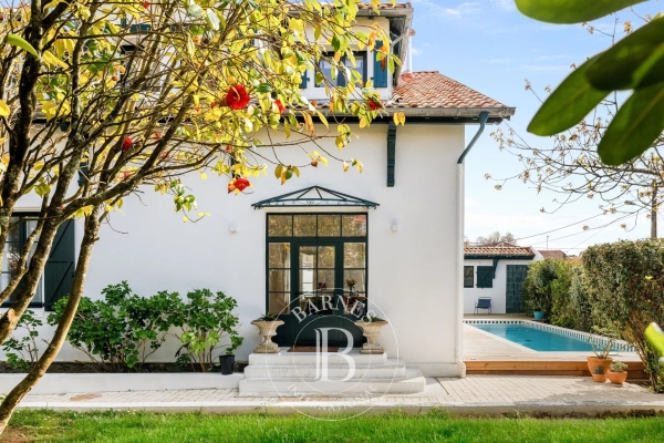 Luxury House for sale in Biarritz, 1 945 000 €, Photo 1
