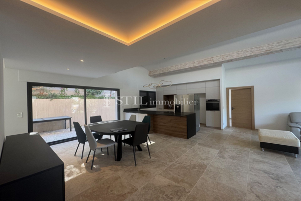 Maison de luxe à vendre à Sainte-Maxime, 1 195 000 €, Photo 2