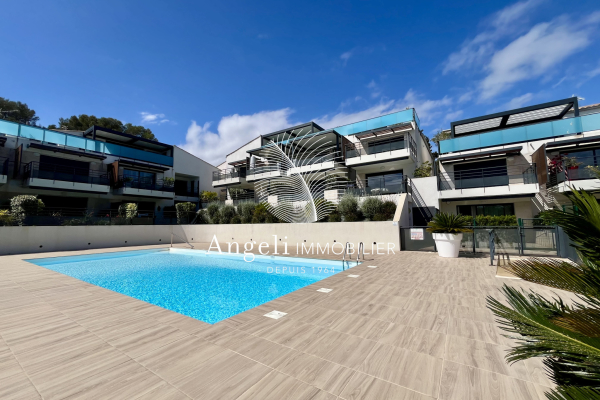 Luxury Apartment for sale in Saint-Aygulf, 330 000 €, Photo 6