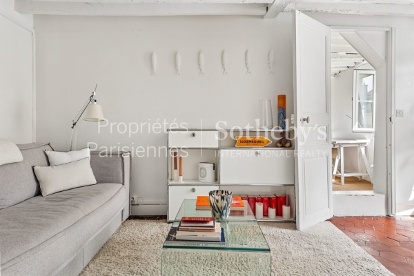 Luxury Apartment for sale in Paris 7Ème, 595 000 €, Photo 1