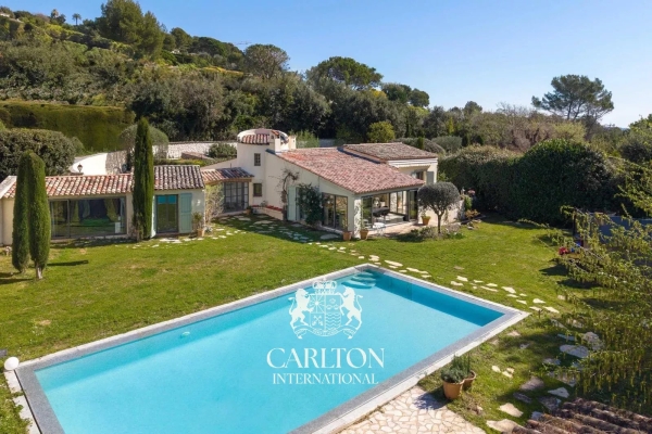 Maison de luxe à vendre à Saint-Paul-de-Vence, 2 500 000 €, Photo 1